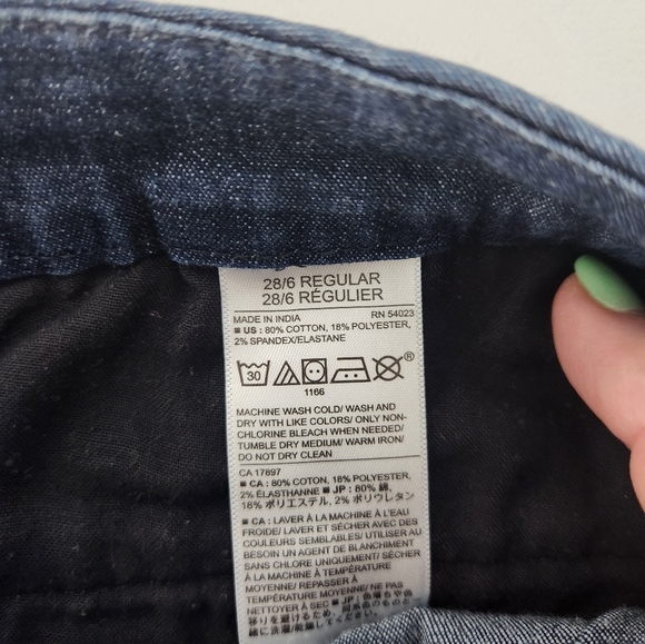 Womens BANANA REPUBLIC SHORTS, SIZE 6 - Picture 4 of 7